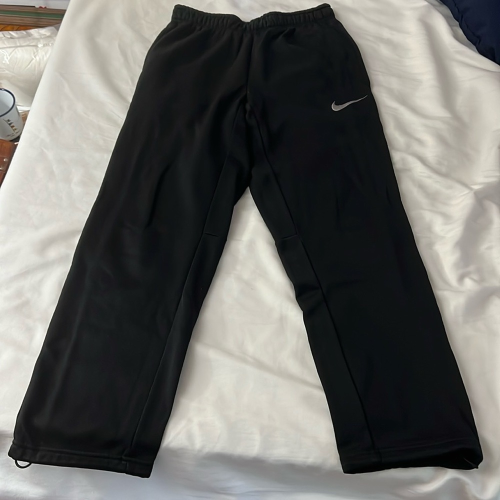 Black Nike Therma-fit sweatpants Sz S